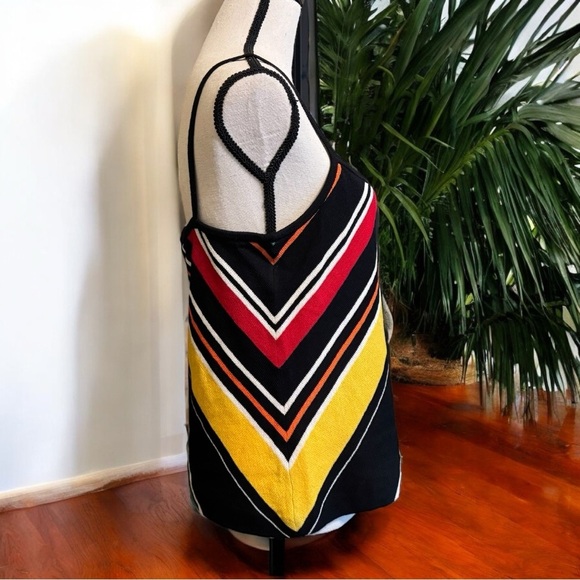 ST. JOHN Knit Striped Camisole Top – Size L - Wool Blend Top - Picture 4 of 12